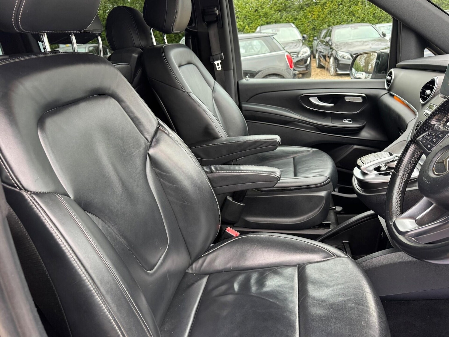 Used Mercedes-Benz V-Class 2017 for sale - 77062164: Photo 47