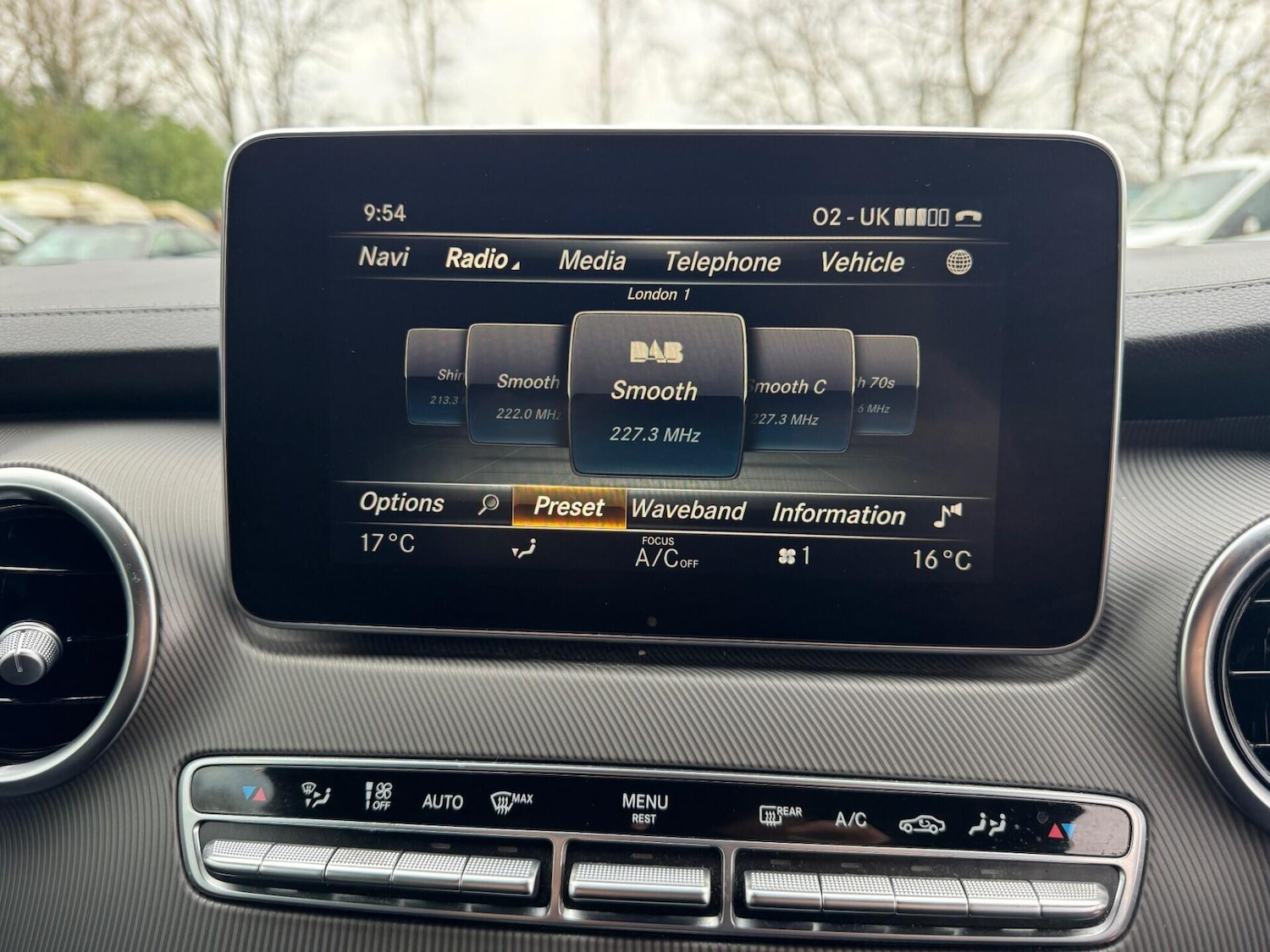 Used Mercedes-Benz V-Class 2017 for sale - 77062164: Photo 49