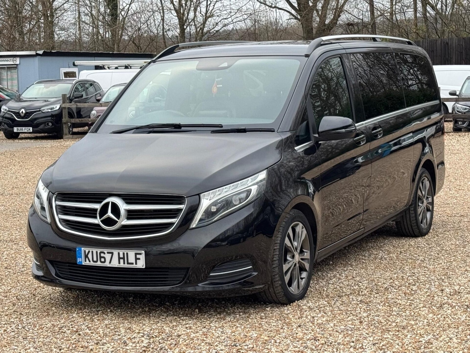 Used Mercedes-Benz V-Class 2017 for sale - 77062164: Photo 8