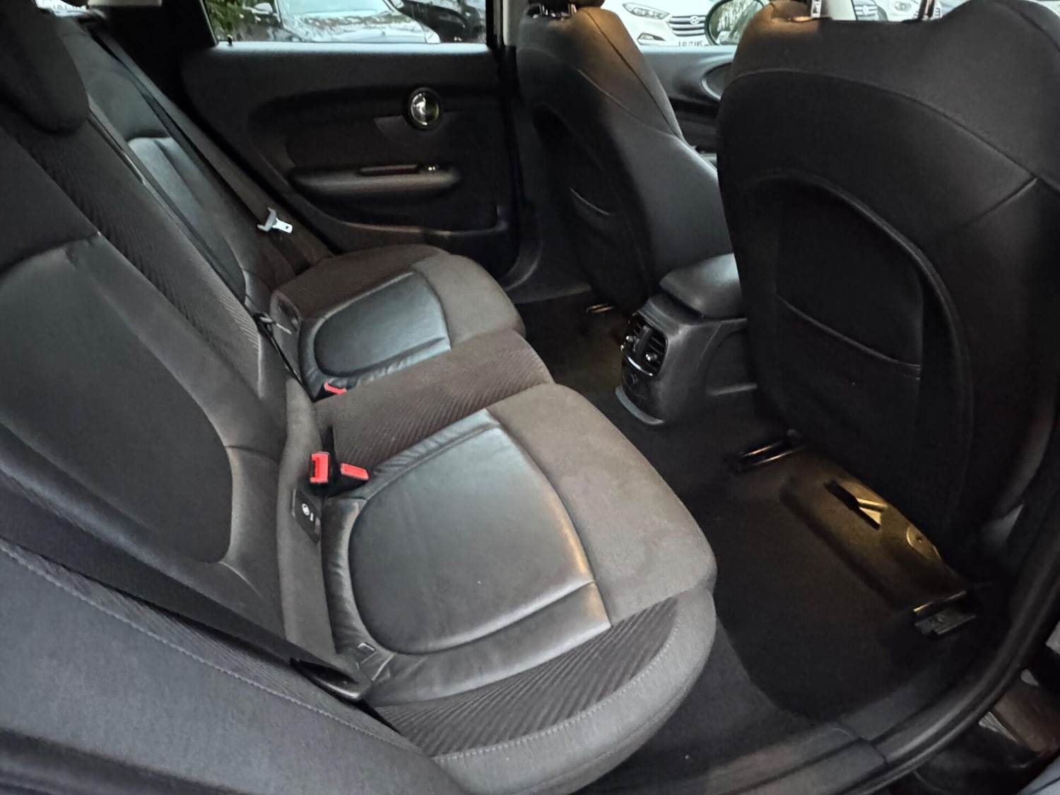 Used MINI Clubman 2018 for sale - 76685603: Photo 27