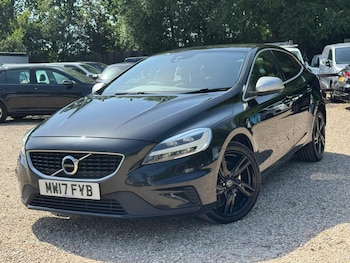 Used Volvo V40 2017 for sale - 78997402: Photo