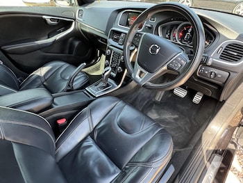 Used Volvo V40 2017 for sale - 78997402: Photo