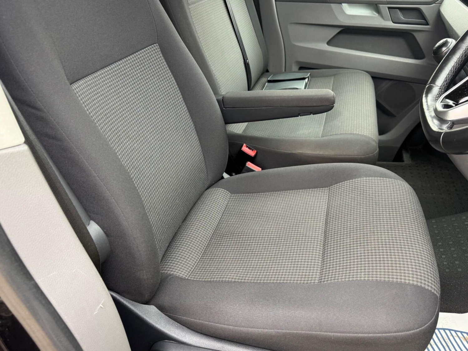 Used Volkswagen Transporter 2020 for sale - 77461315: Photo 36