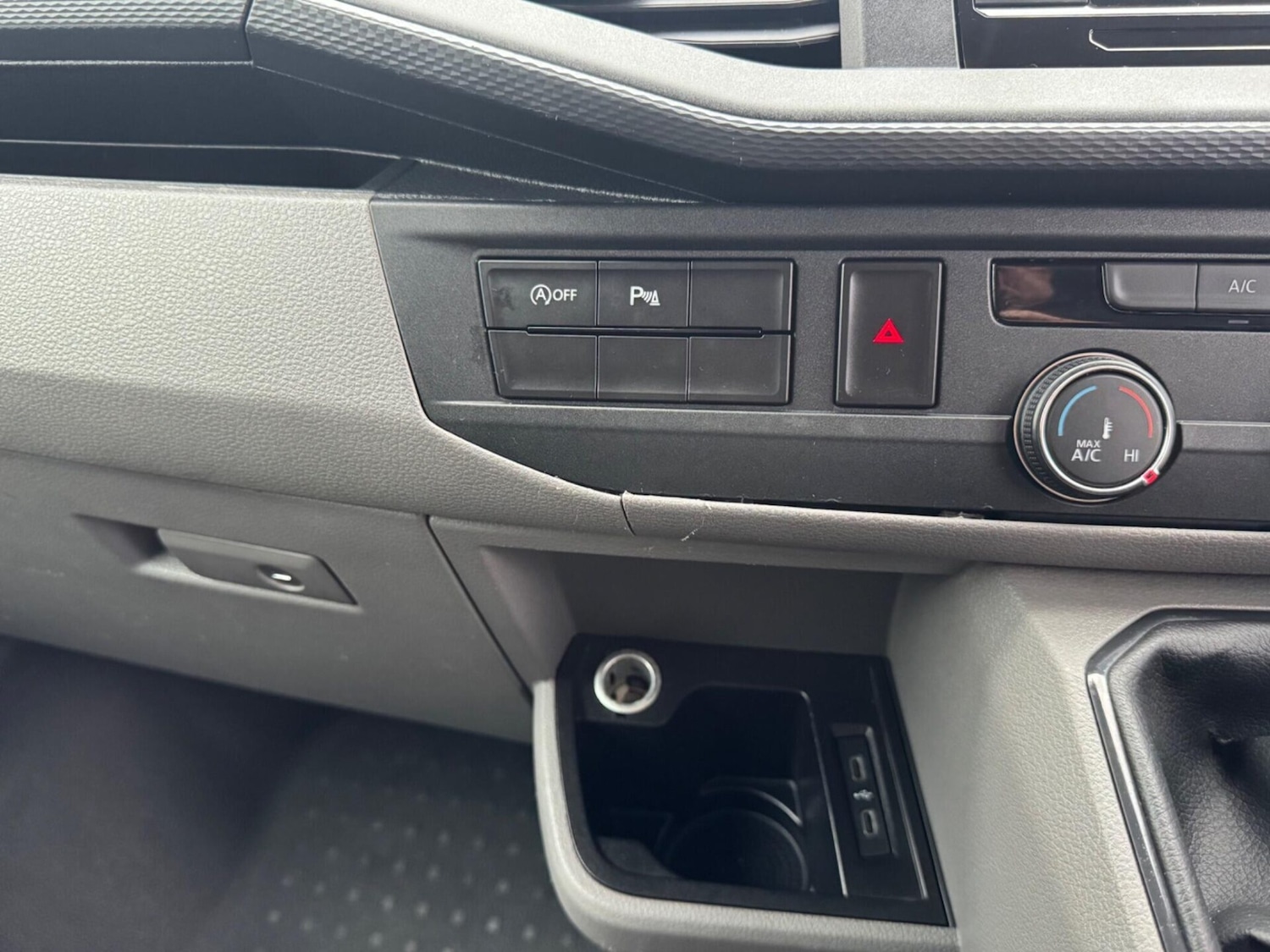 Used Volkswagen Transporter 2020 for sale - 77461315: Photo 37