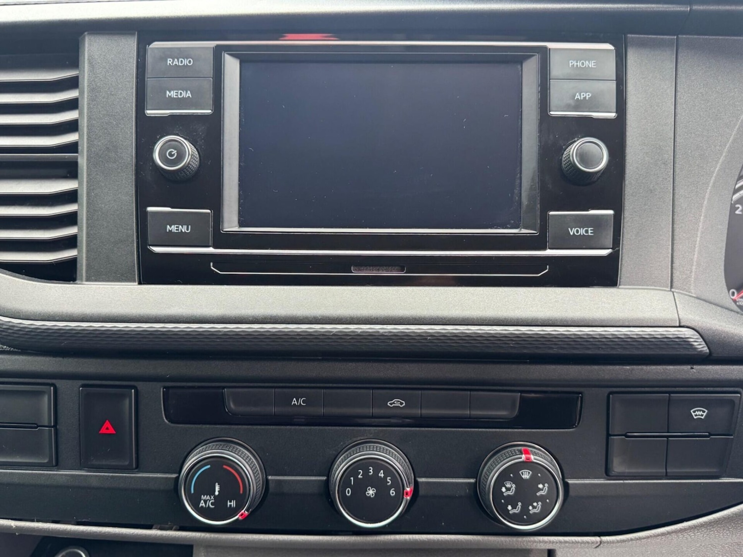 Used Volkswagen Transporter 2020 for sale - 77461315: Photo 38