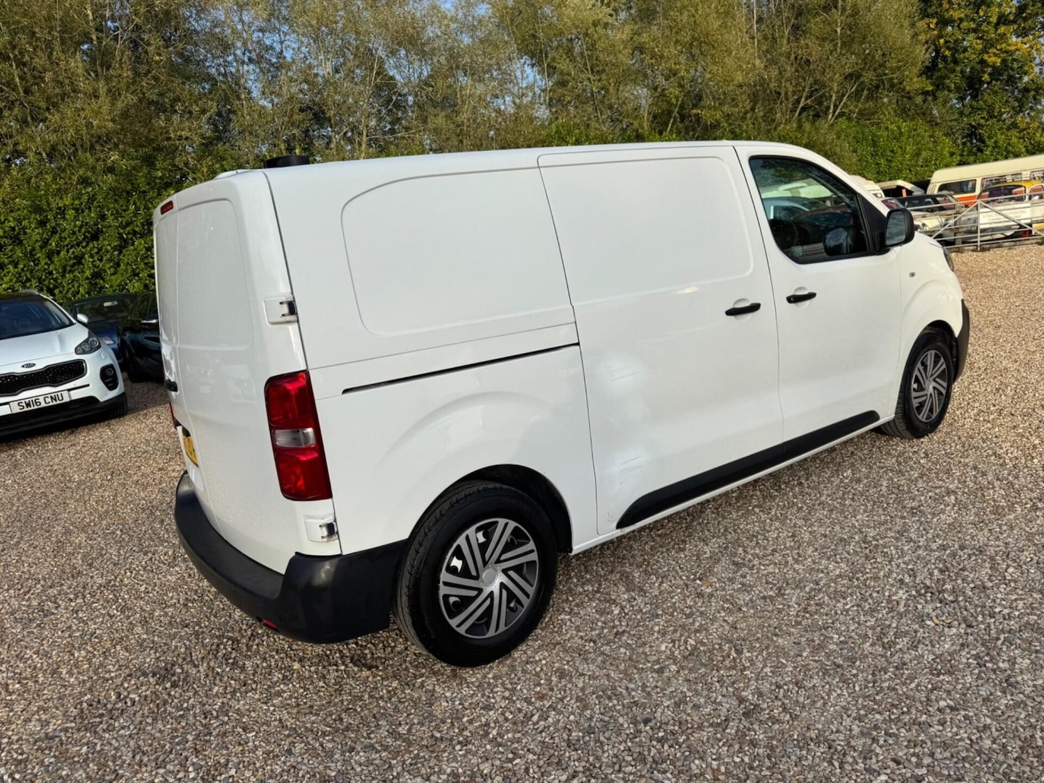 Used Peugeot Expert 2020 for sale - 76461325: Photo 32