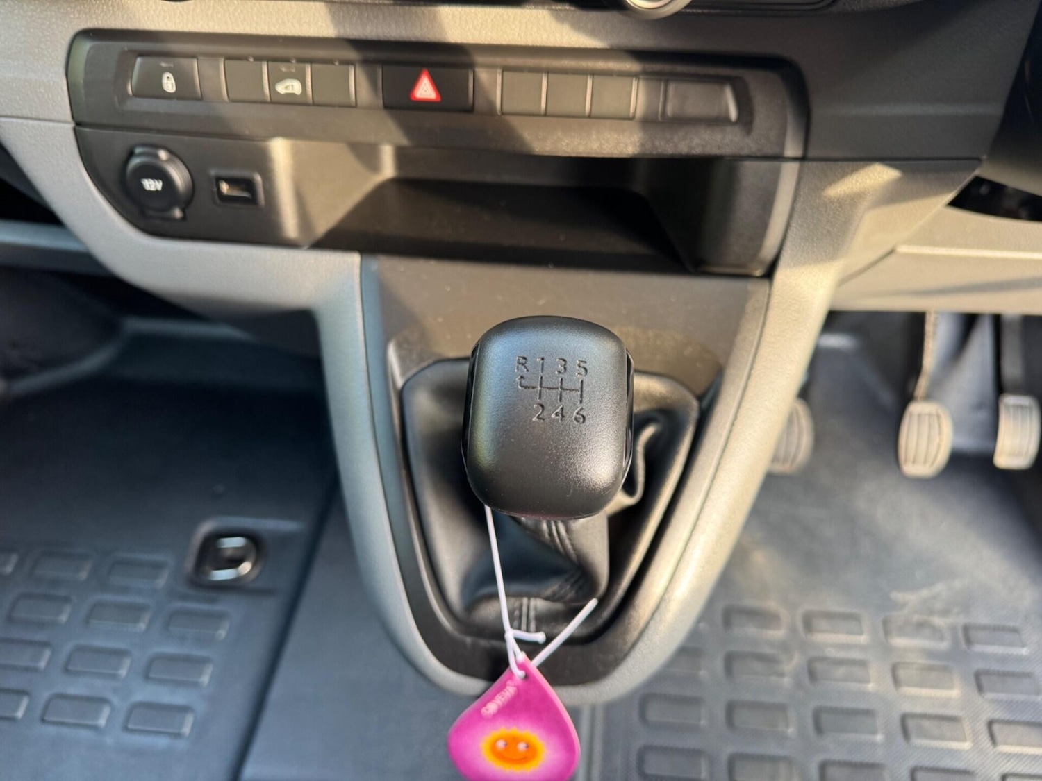 Used Peugeot Expert 2020 for sale - 76461325: Photo 53