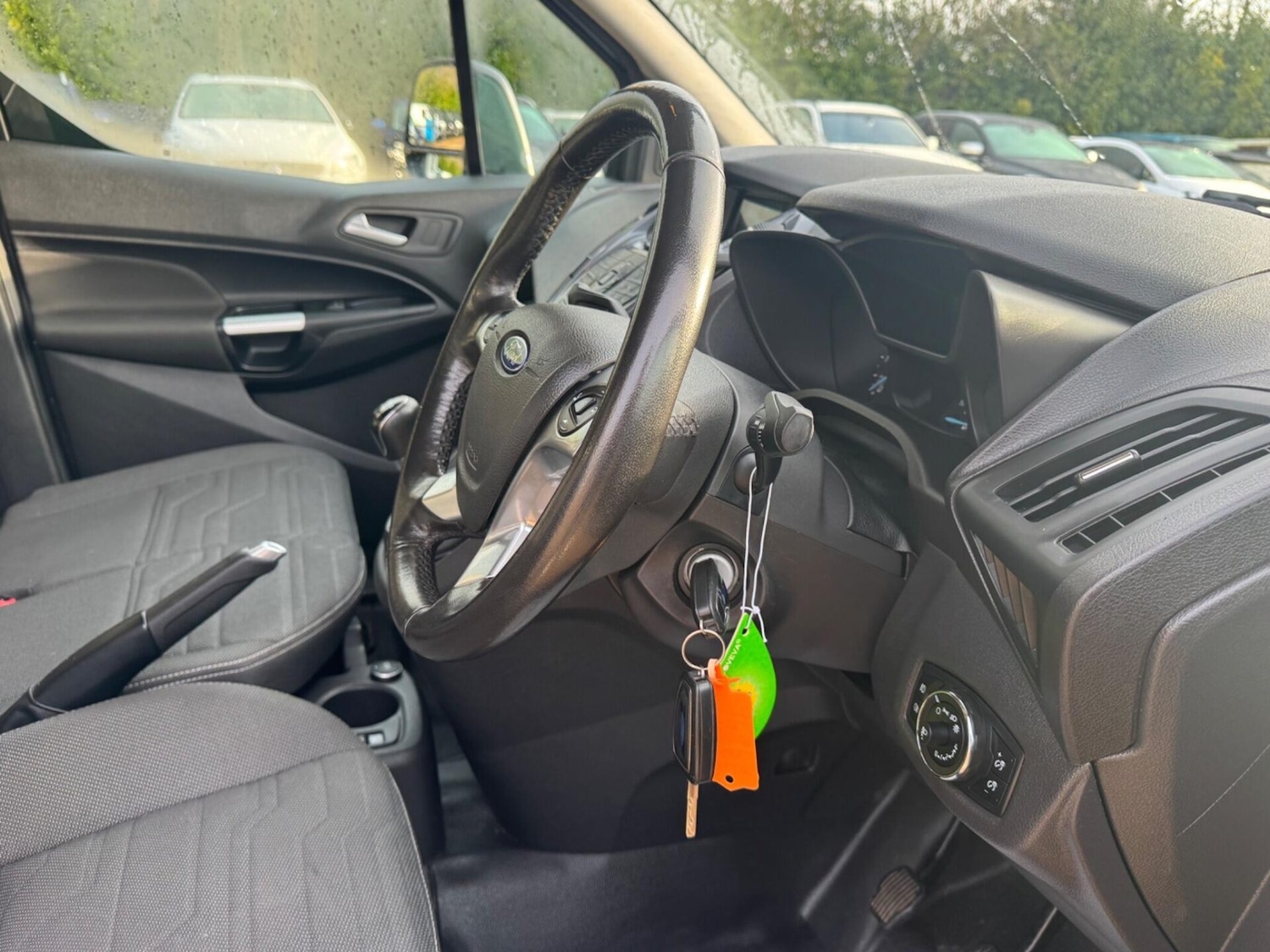 Used Ford Transit Connect 2018 for sale - 77617950: Photo 30