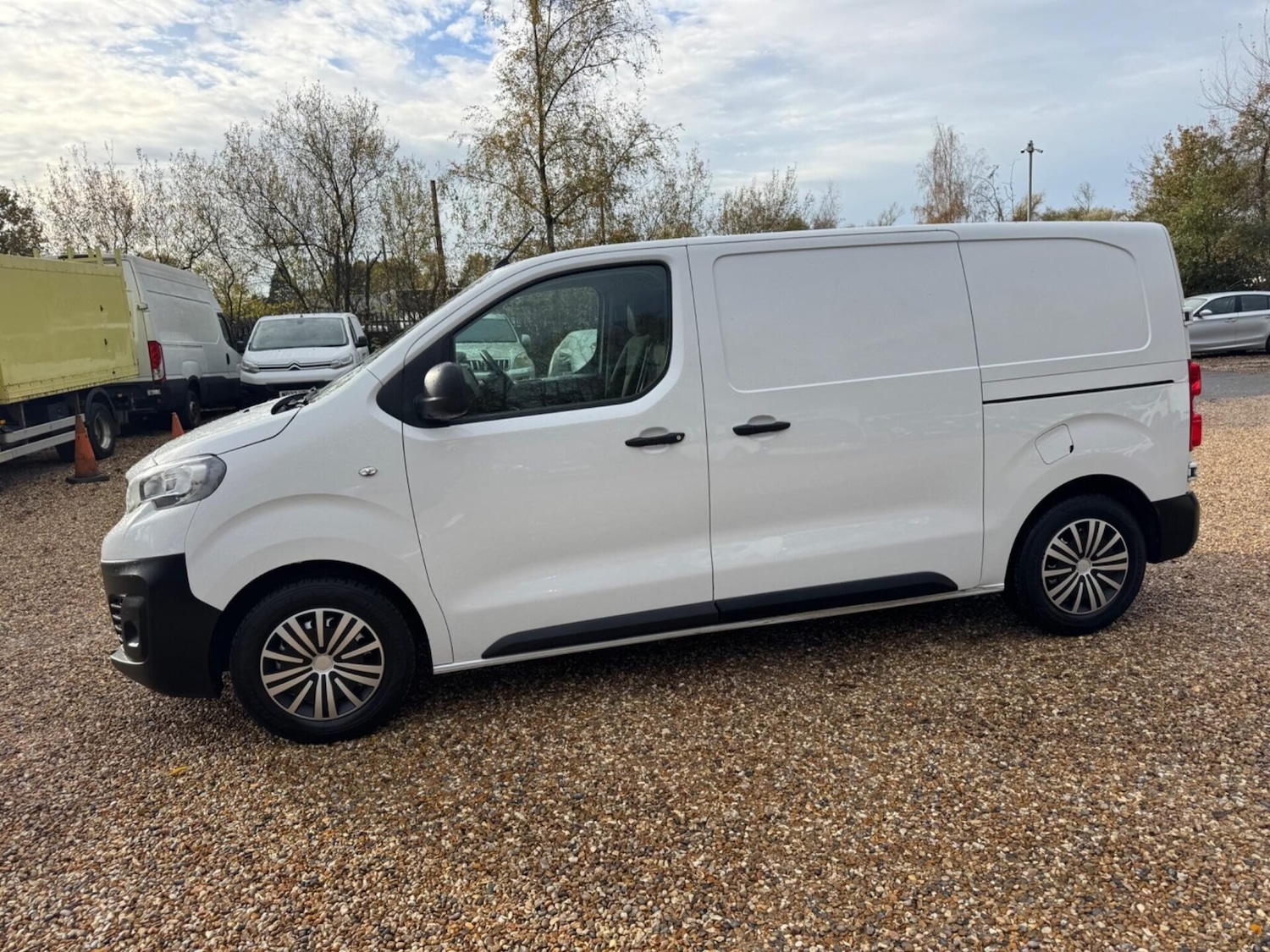 Used Peugeot Expert 2022 for sale - 76565015: Photo 14