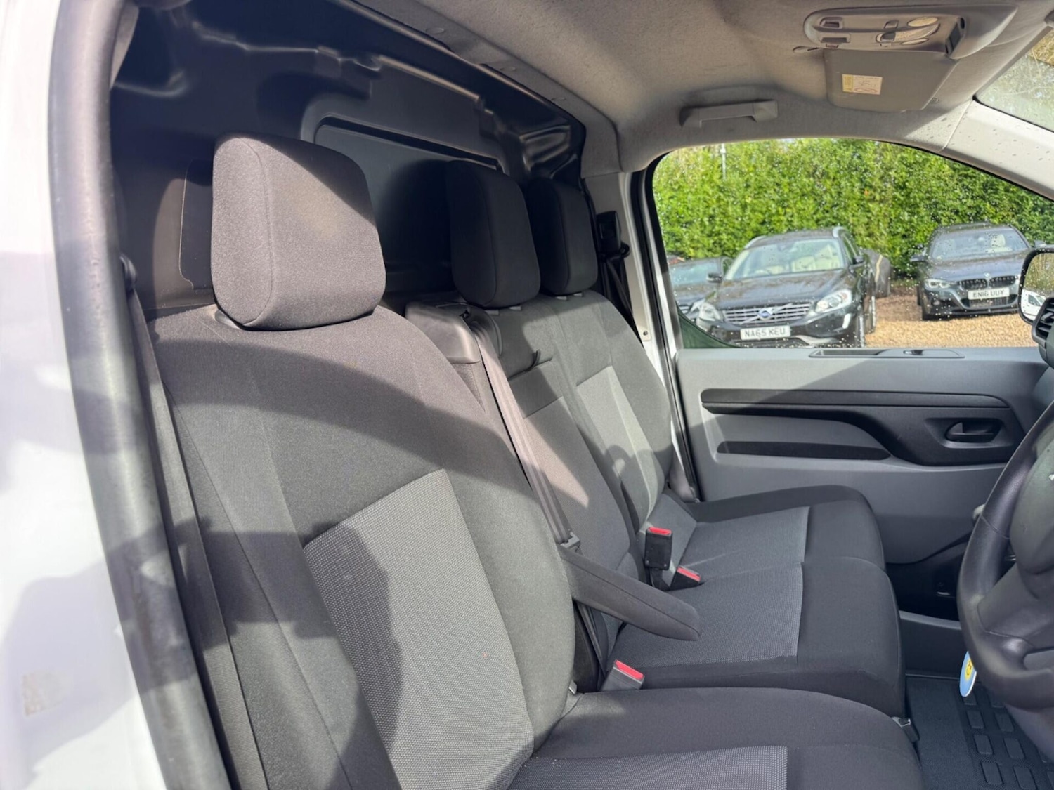 Used Peugeot Expert 2022 for sale - 76565015: Photo 41