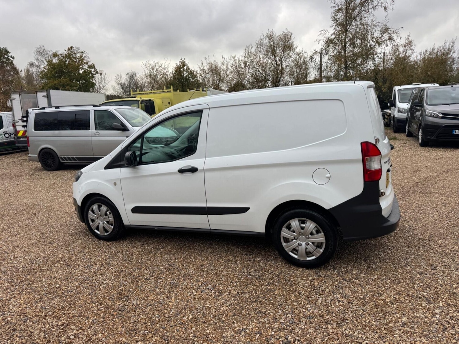 Used Ford Transit Courier 2017 for sale - 76495486: Photo 14