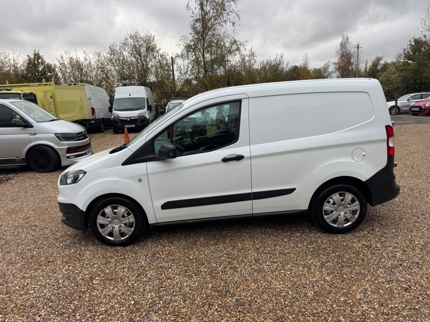 Used Ford Transit Courier 2017 for sale - 76495486: Photo 15