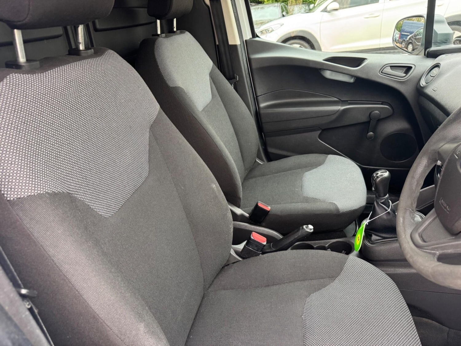 Used Ford Transit Courier 2017 for sale - 76495486: Photo 32