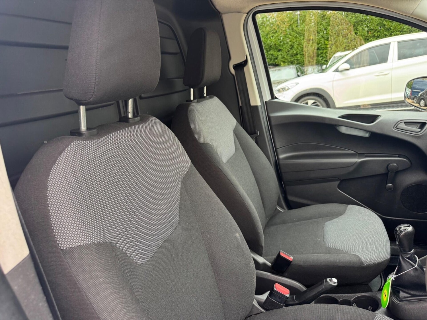 Used Ford Transit Courier 2017 for sale - 76495486: Photo 33