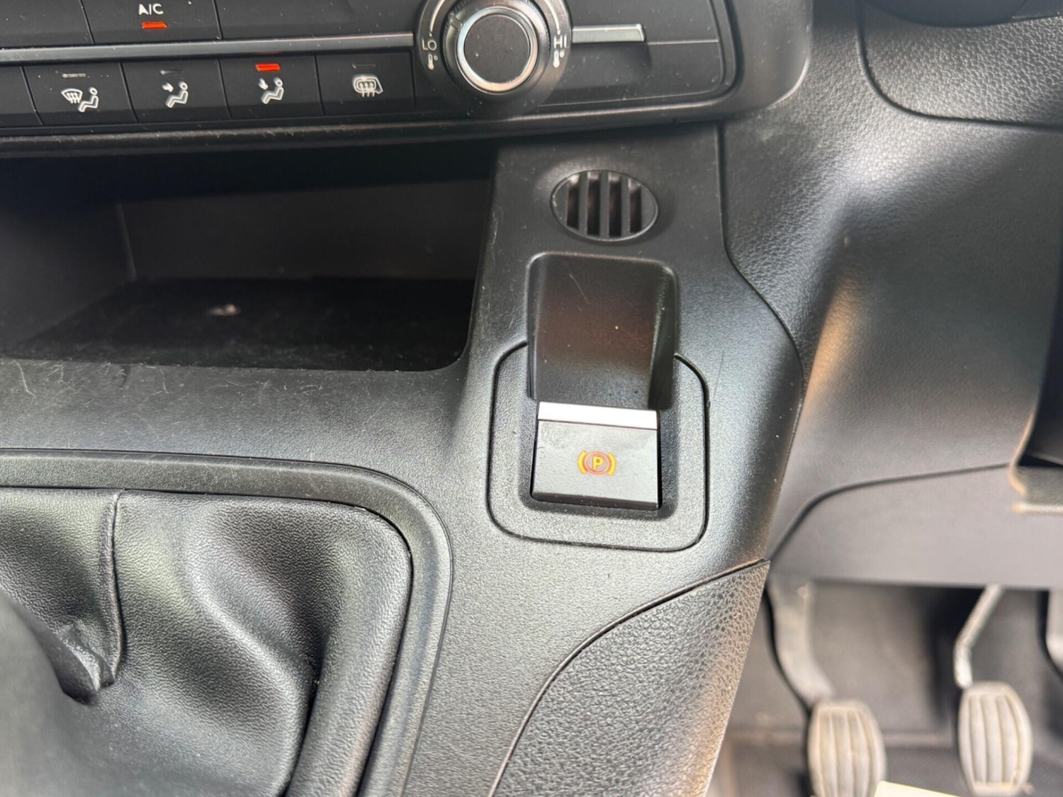 Used Citroen Berlingo 2020 for sale - 77662068: Photo 33