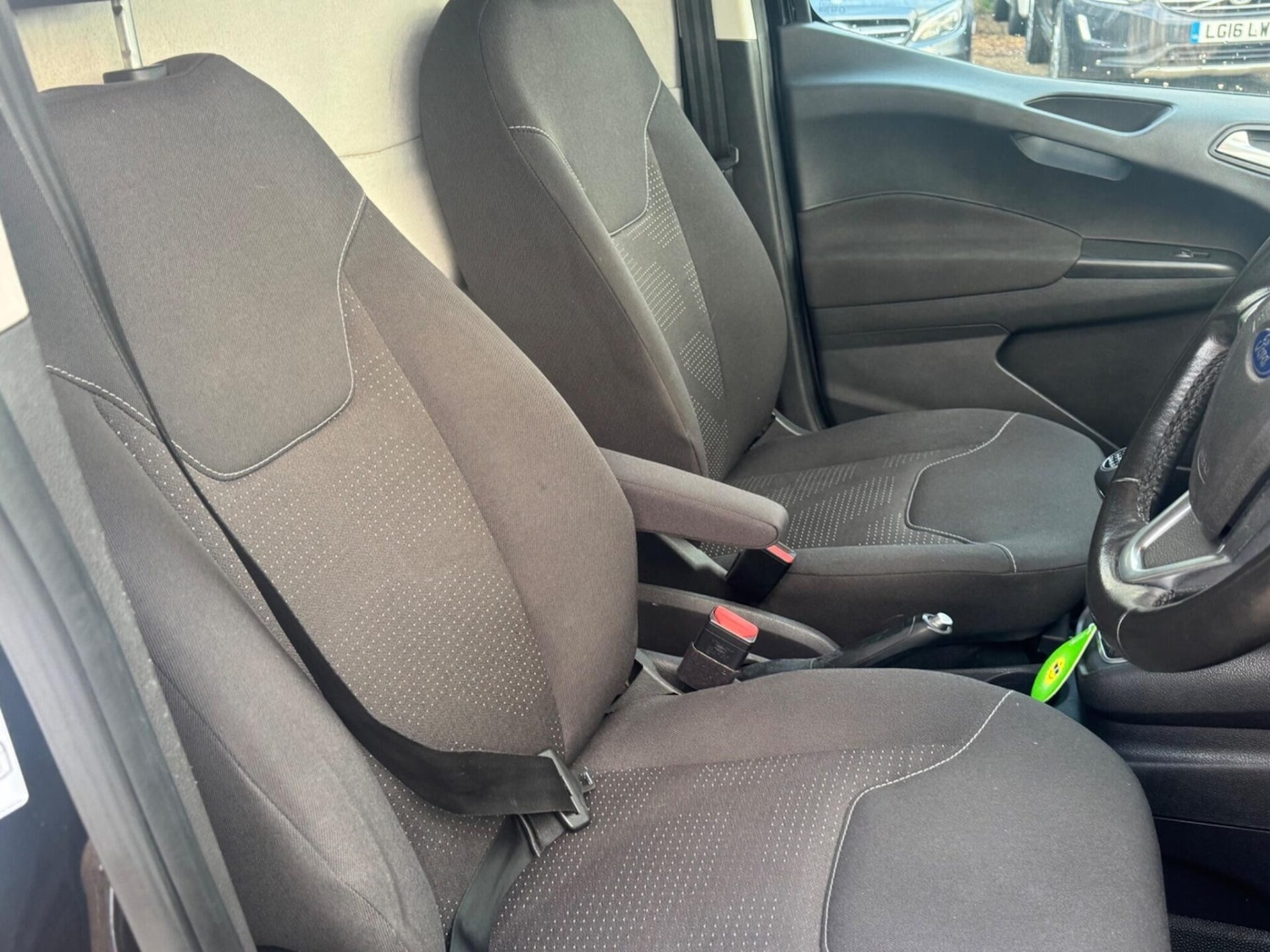 Used Ford Transit Courier 2020 for sale - 77258368: Photo 36