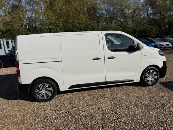 Used Citroen Dispatch 2020 for sale - 76343816: Photo 32