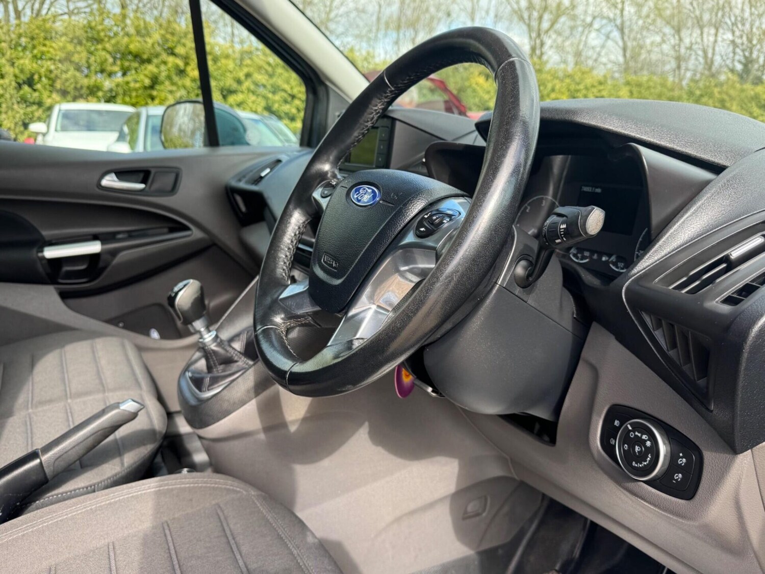 Used Ford Transit Connect 2019 for sale - 78070122: Photo 20