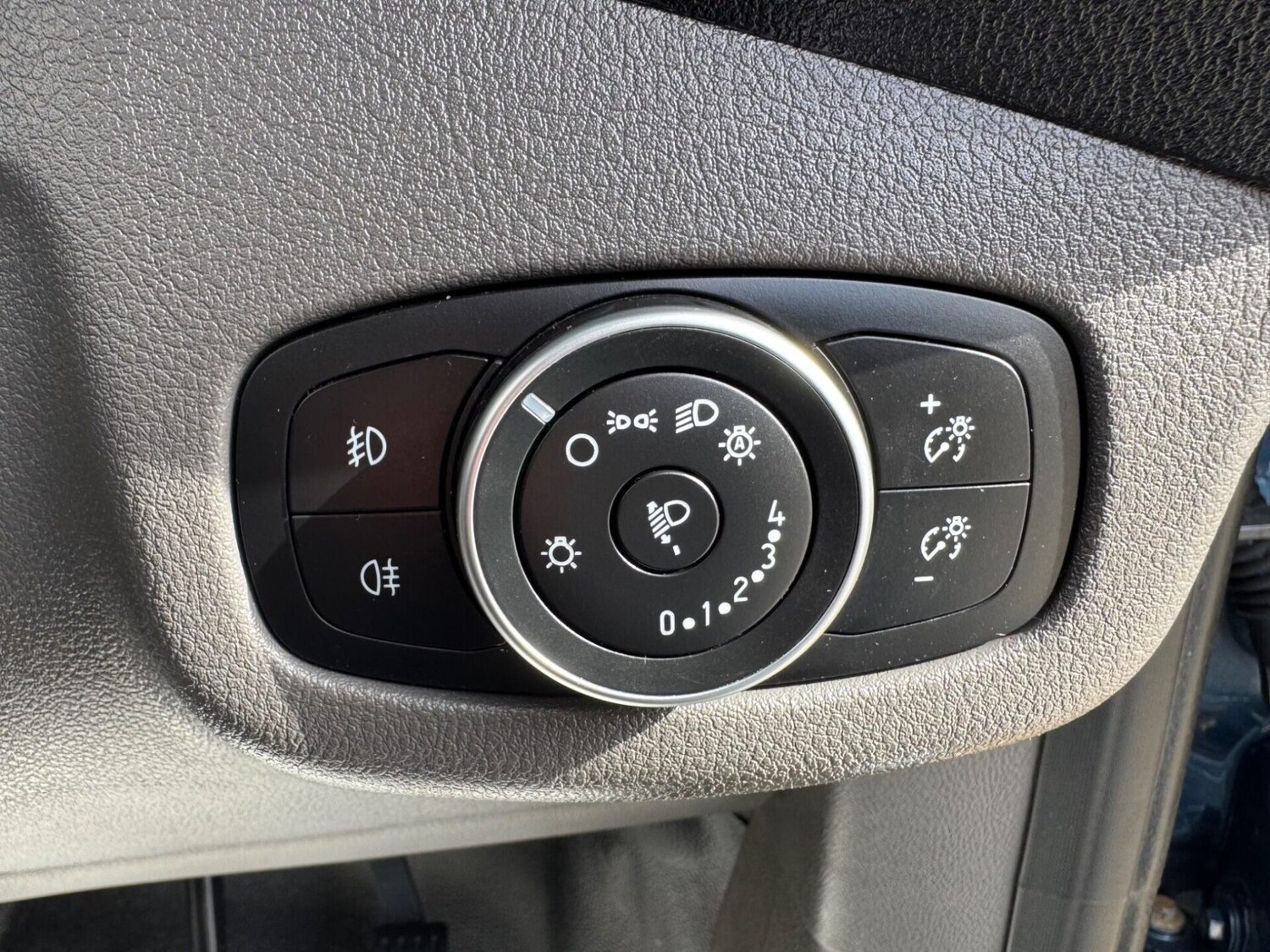 Used Ford Transit Connect 2019 for sale - 78070122: Photo 31