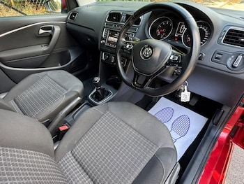 Used Volkswagen Polo 2014 for sale - 79327405: Photo