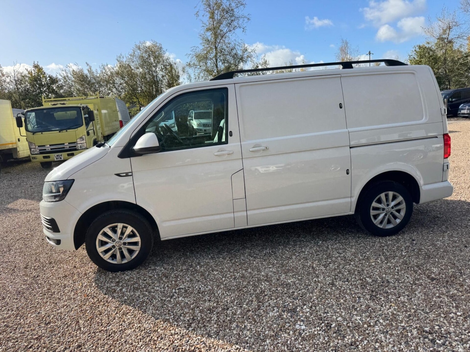 Used Volkswagen Transporter 2017 for sale - 76392381: Photo 16