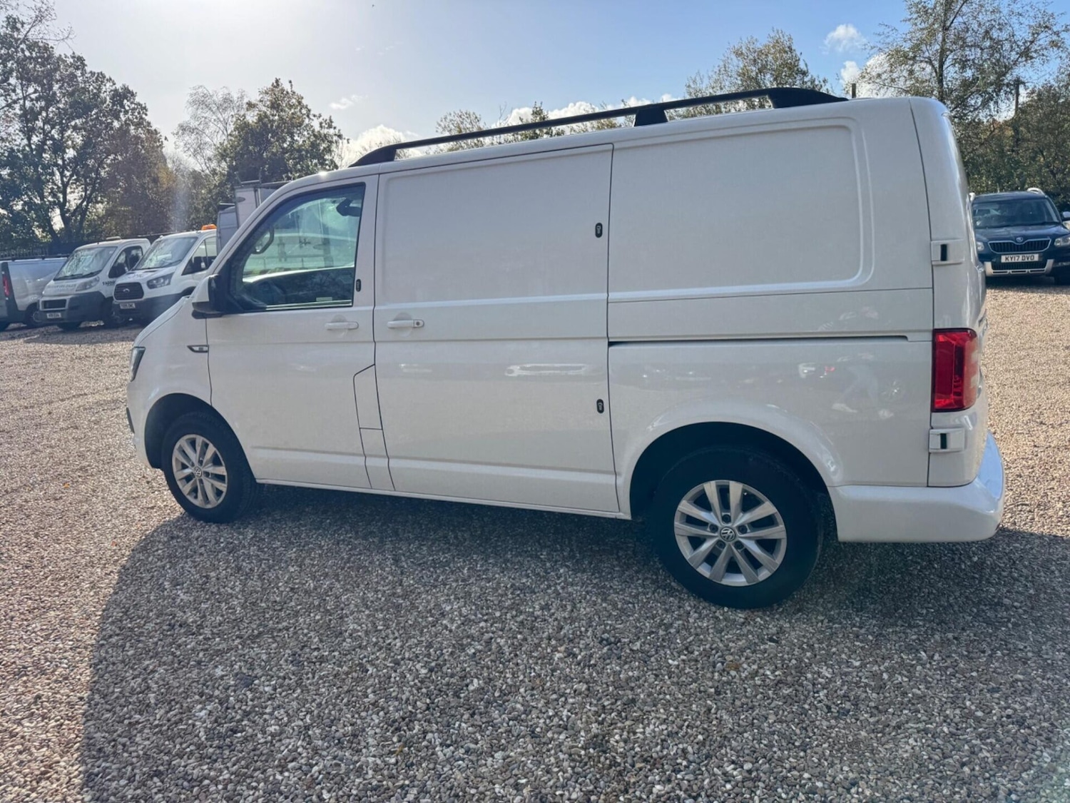Used Volkswagen Transporter 2017 for sale - 76392381: Photo 22