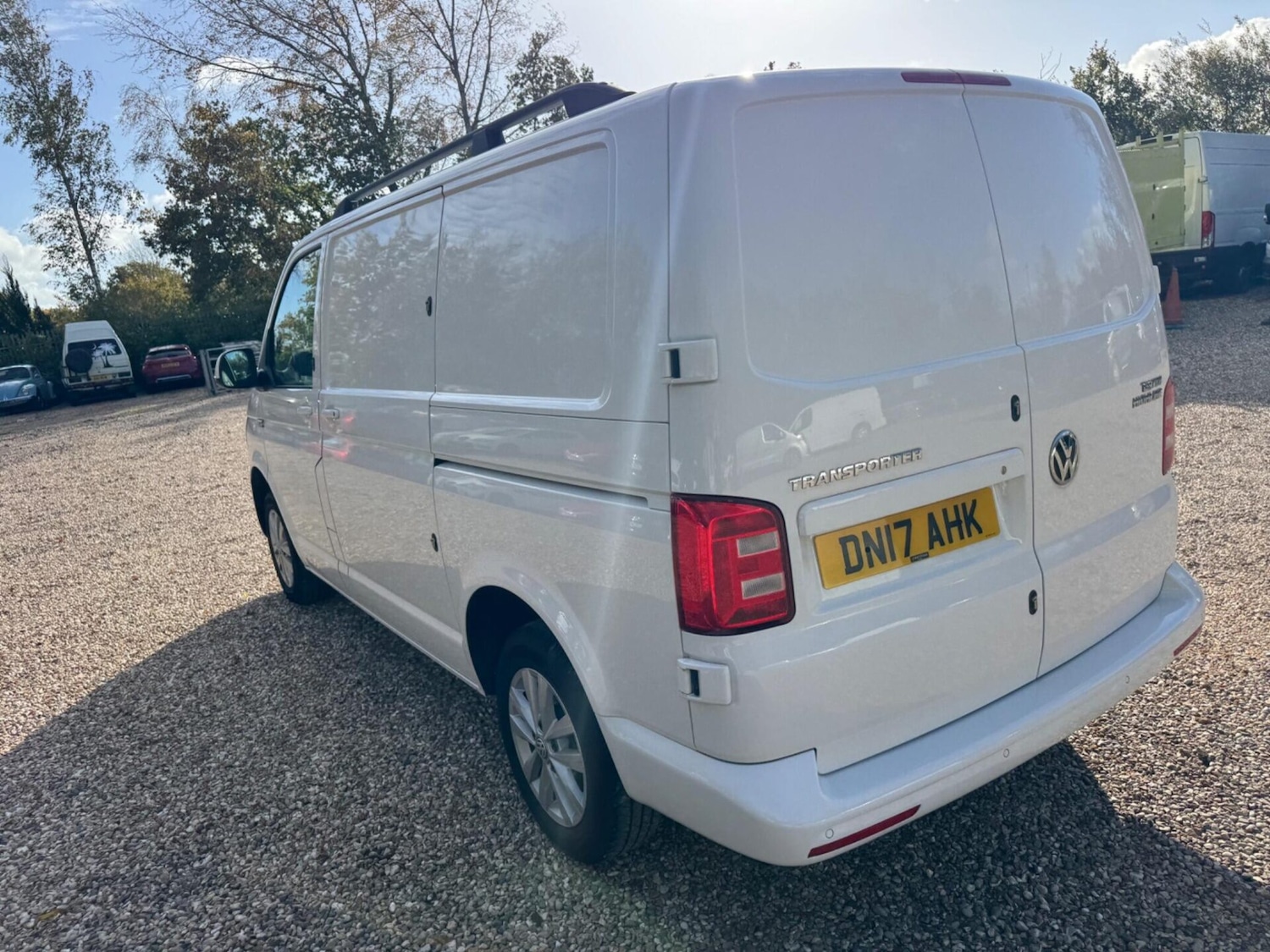 Used Volkswagen Transporter 2017 for sale - 76392381: Photo 23