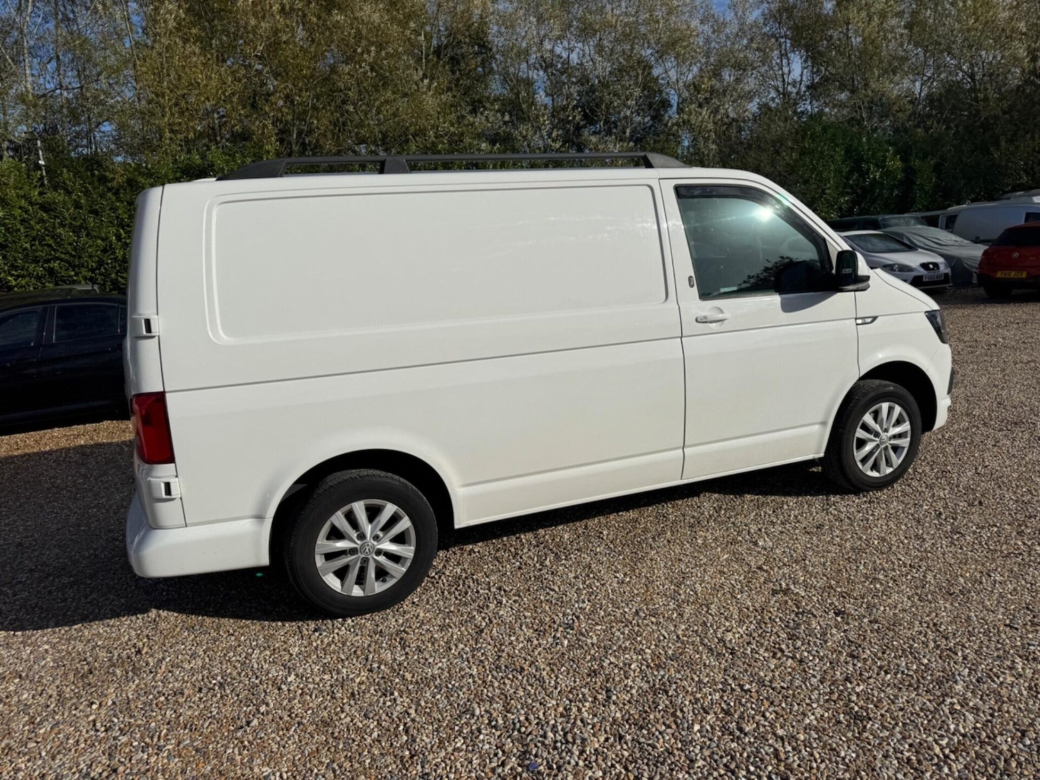 Used Volkswagen Transporter 2017 for sale - 76392381: Photo 32