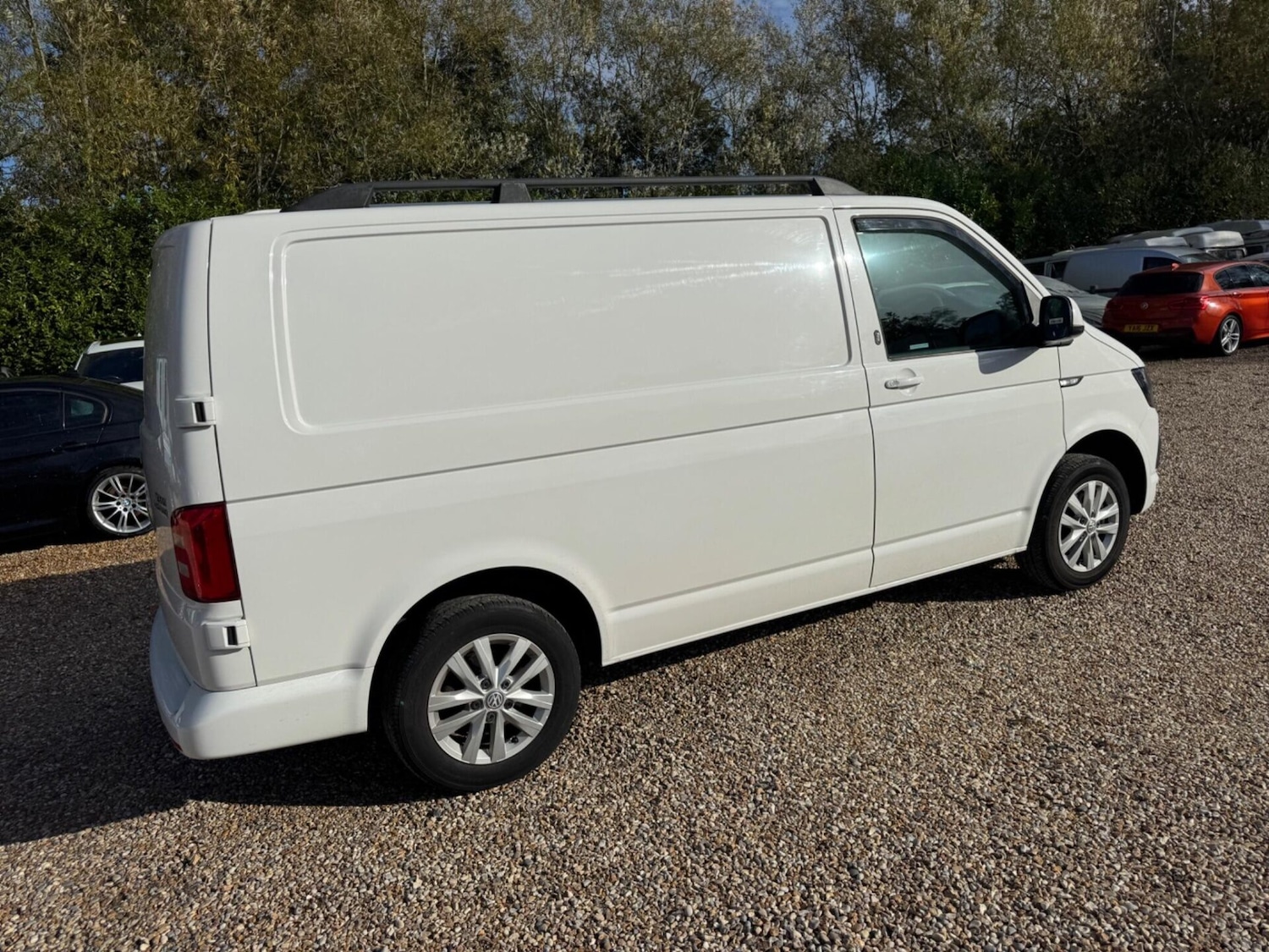 Used Volkswagen Transporter 2017 for sale - 76392381: Photo 33
