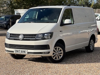 Used Volkswagen Transporter 2017 for sale - 76392381: Photo