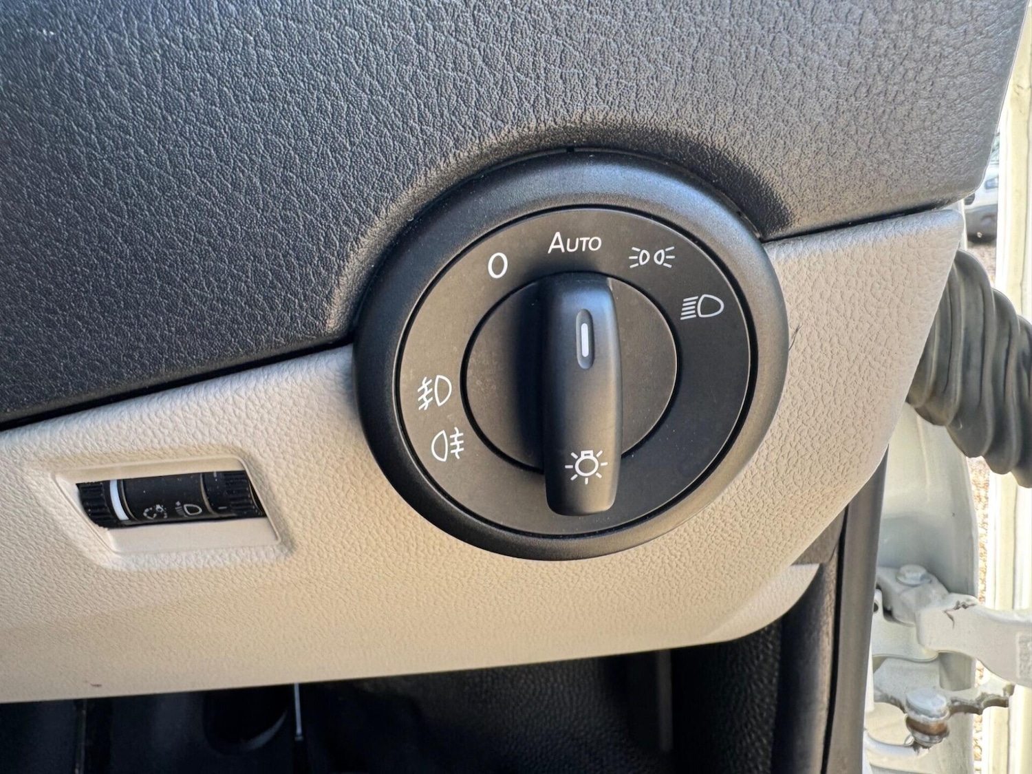 Used Volkswagen Transporter 2017 for sale - 76392381: Photo 50