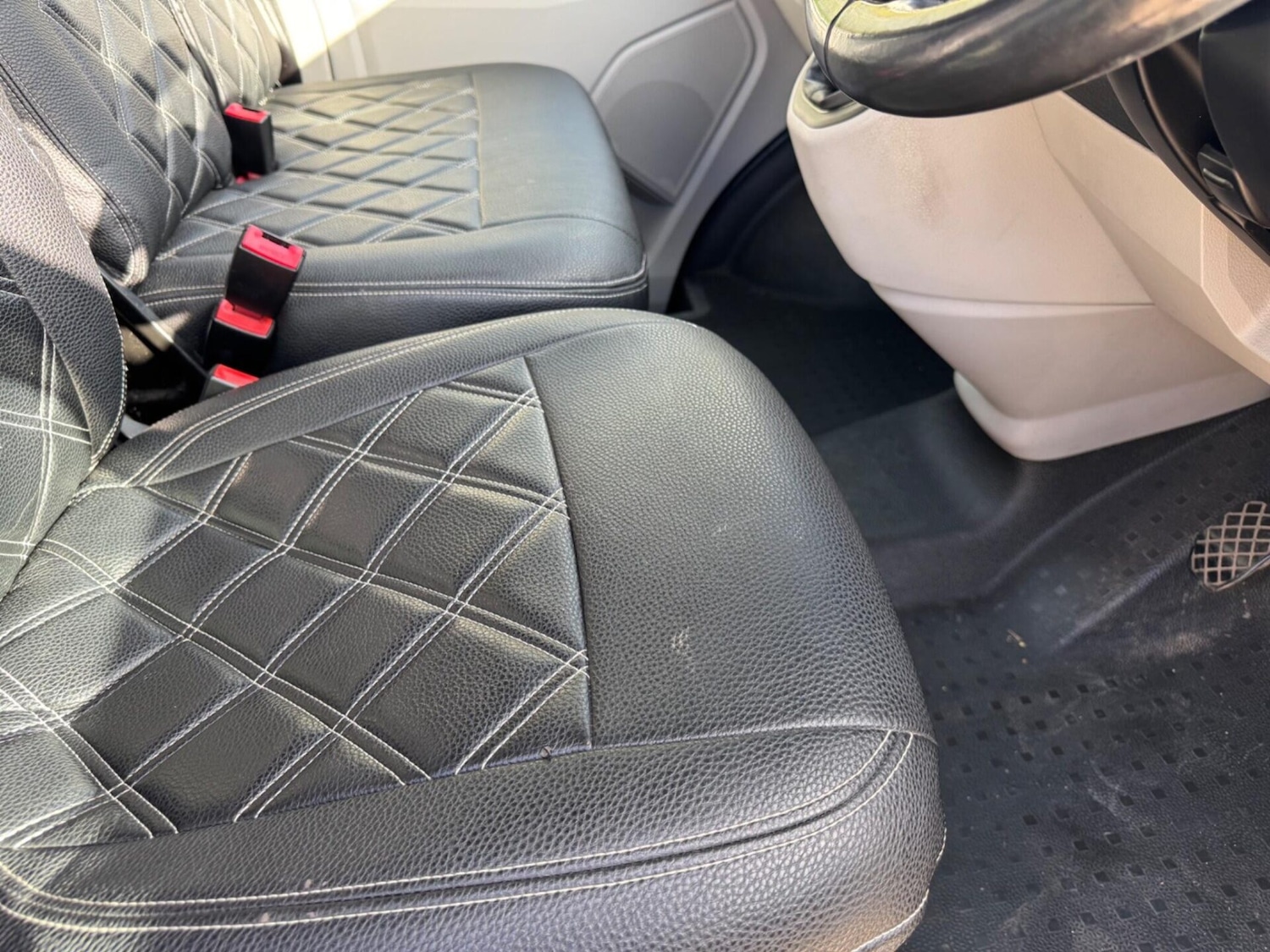 Used Volkswagen Transporter 2017 for sale - 76392381: Photo 51