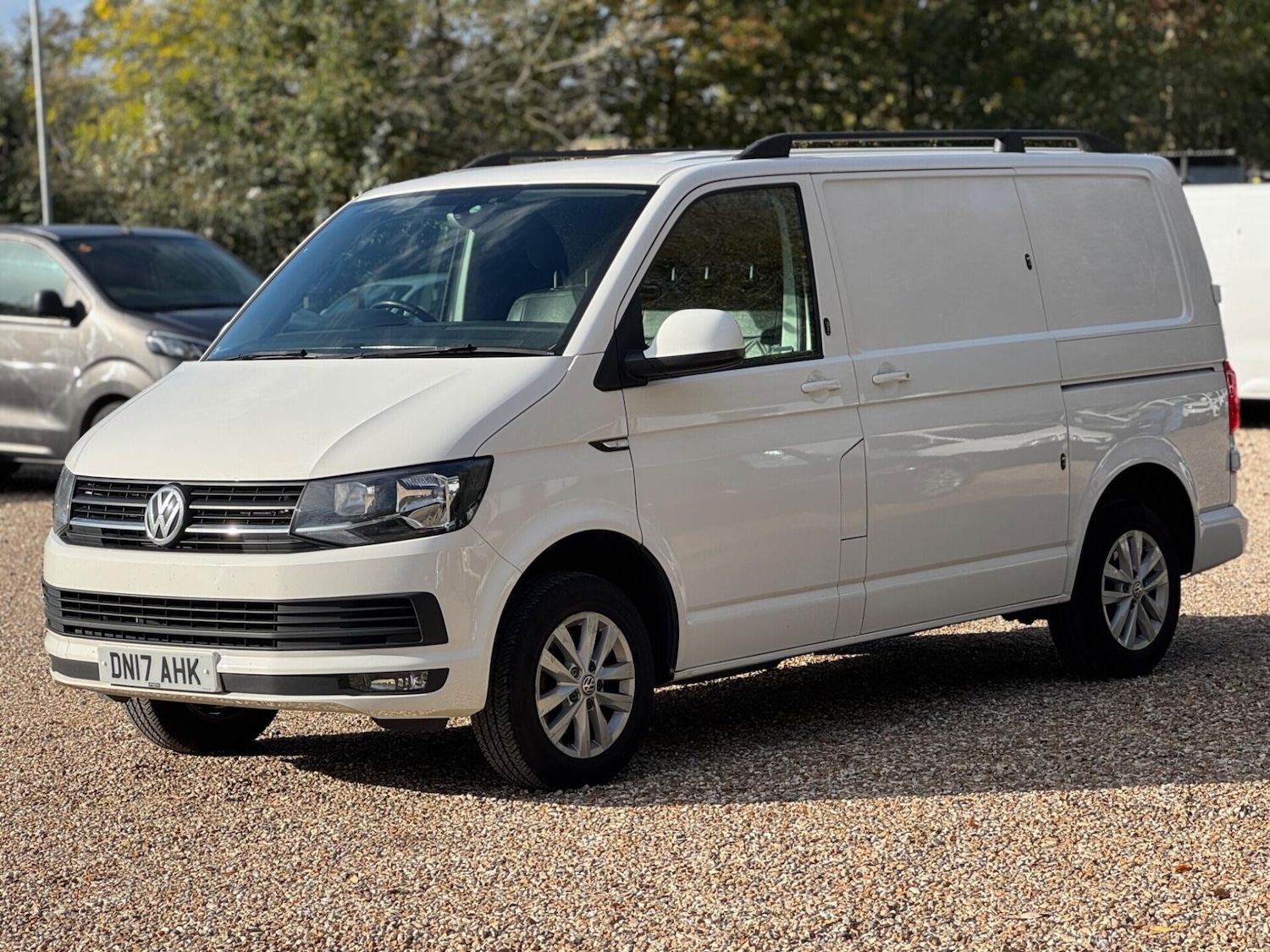 Used Volkswagen Transporter 2017 for sale - 76392381: Photo 9