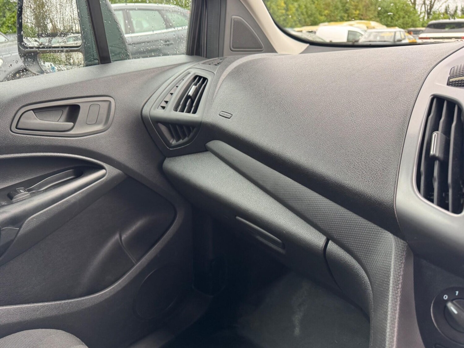 Used Ford Transit Connect 2018 for sale - 77349996: Photo 45