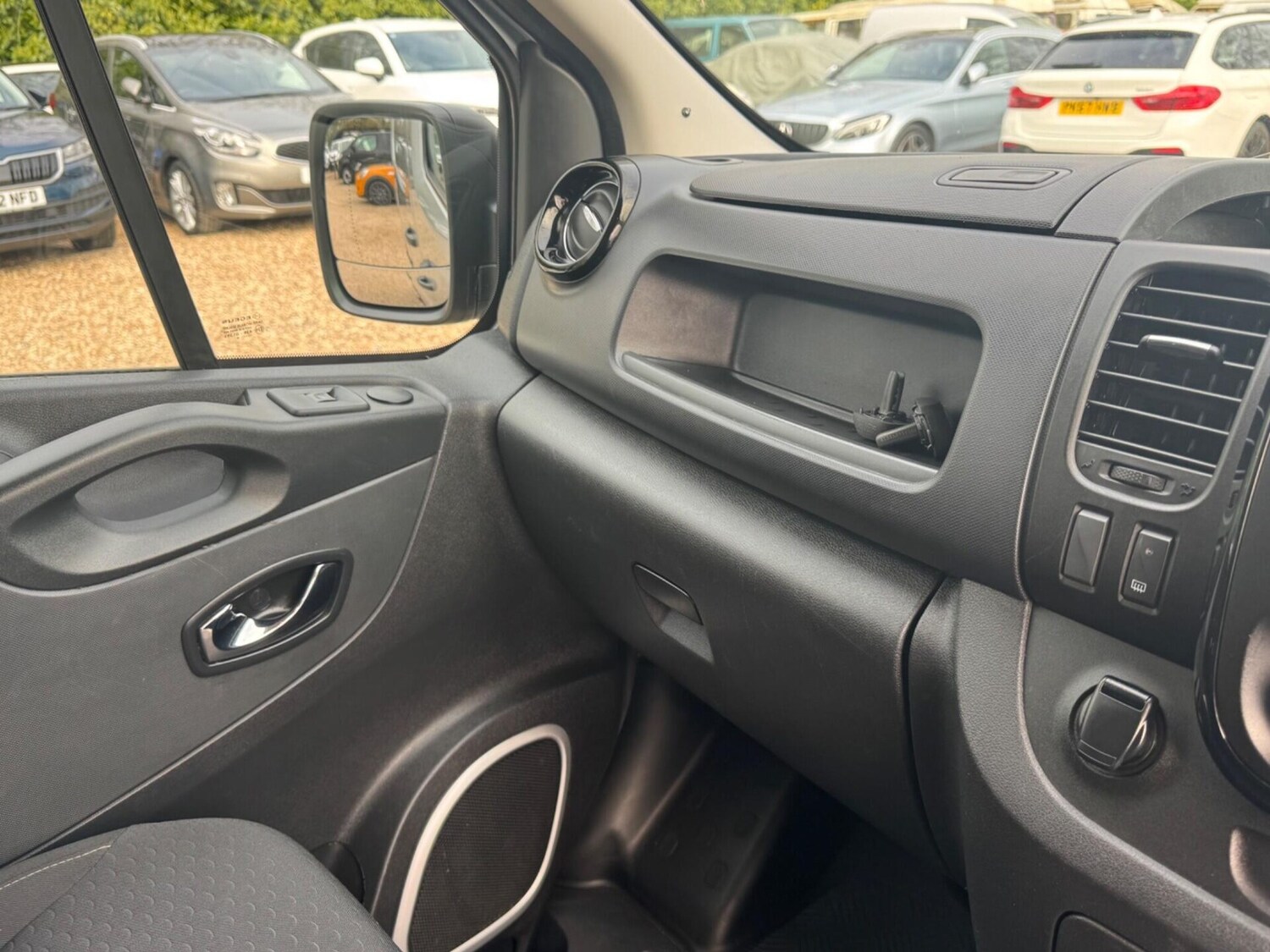 Used Vauxhall Vivaro 2019 for sale - 77905685: Photo 32