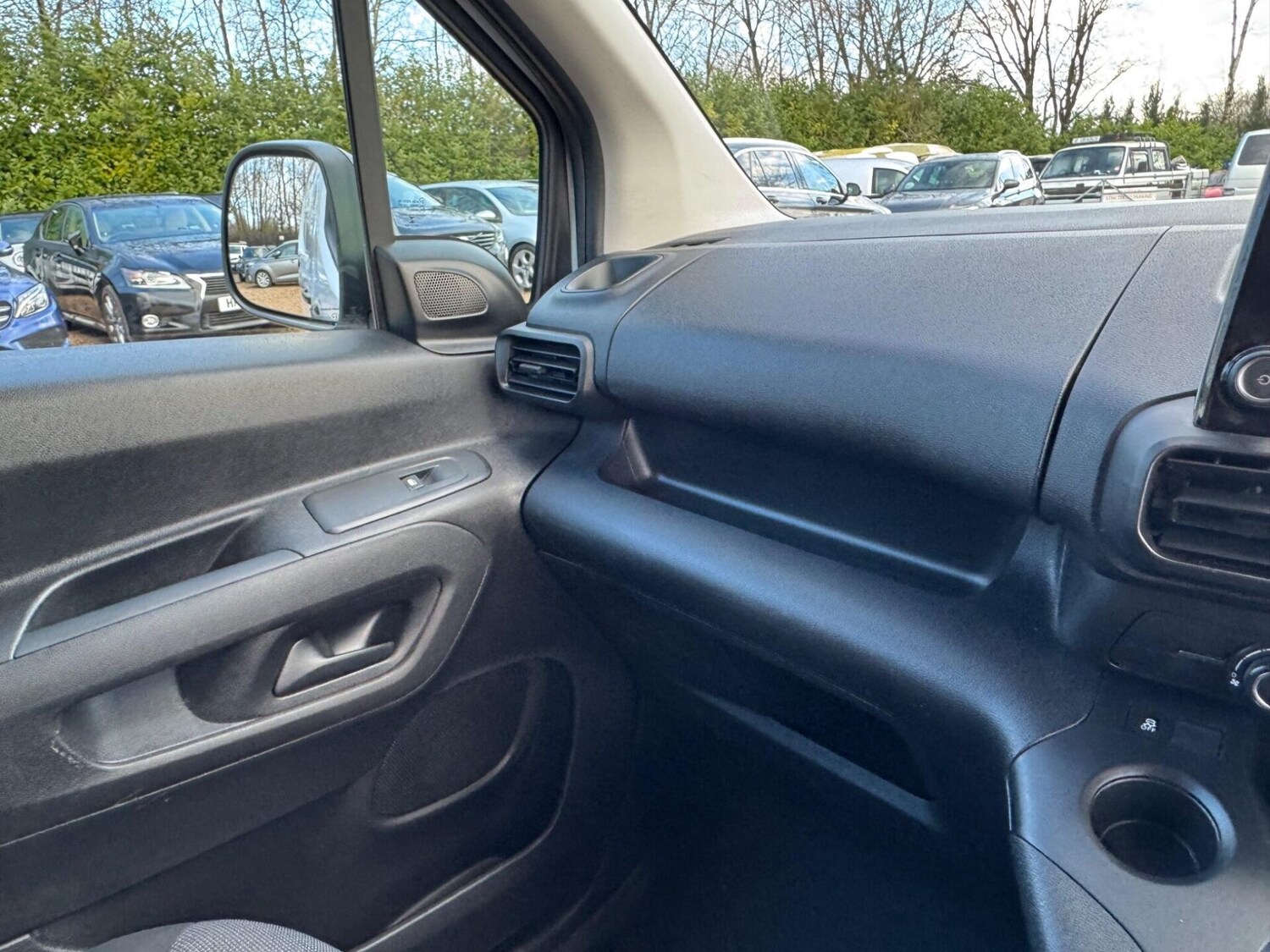 Used Citroen Berlingo 2019 for sale - 77421341: Photo 44