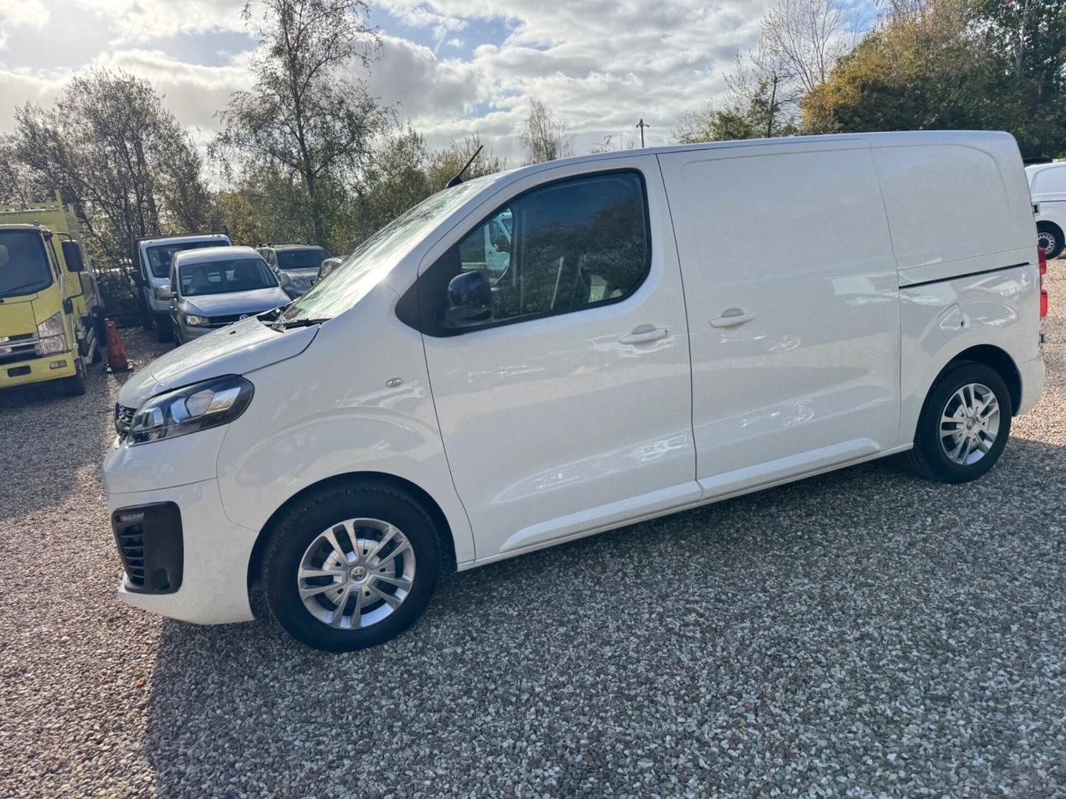 Used Vauxhall Vivaro 2022 for sale - 76392378: Photo 9