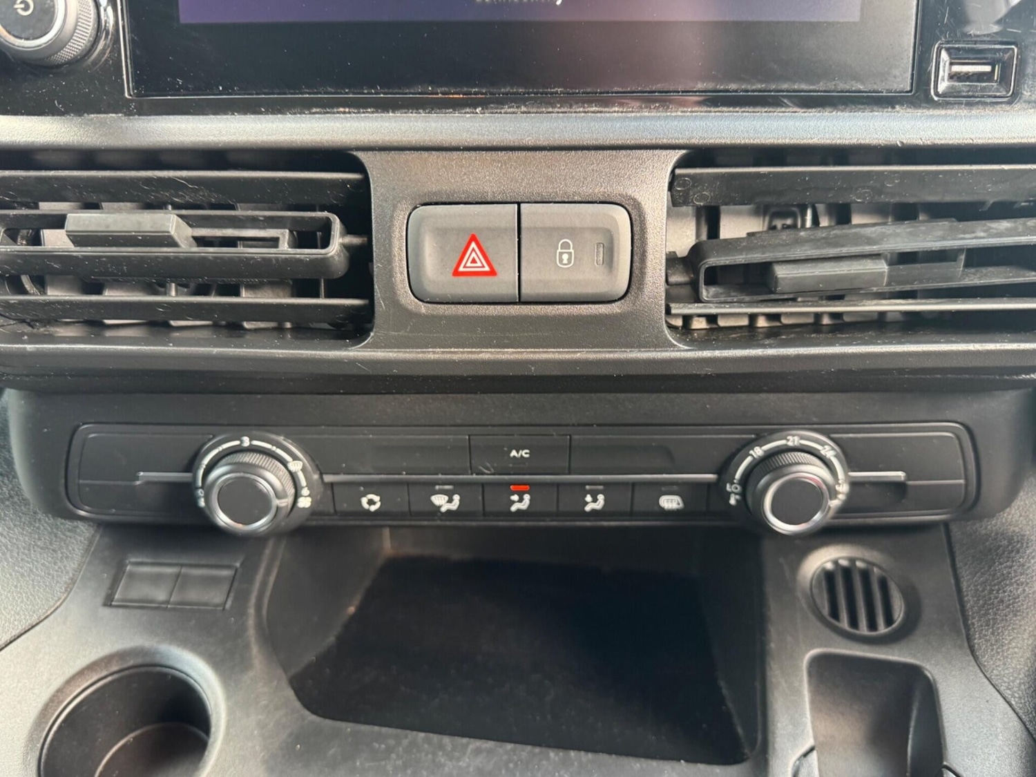 Used Vauxhall Combo 2023 for sale - 77805066: Photo 30