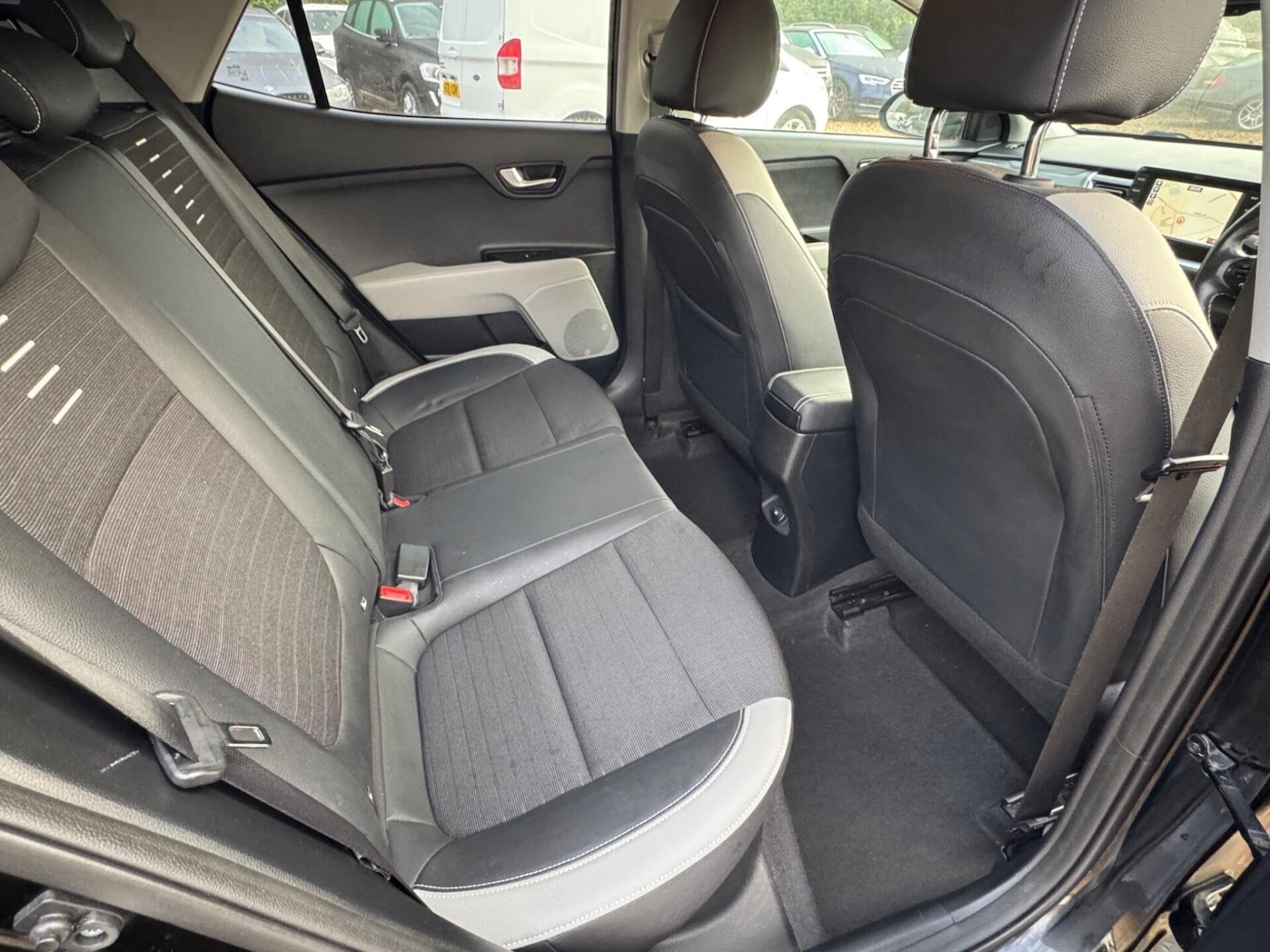 Used Kia Stonic 2018 for sale - 76594897: Photo 24