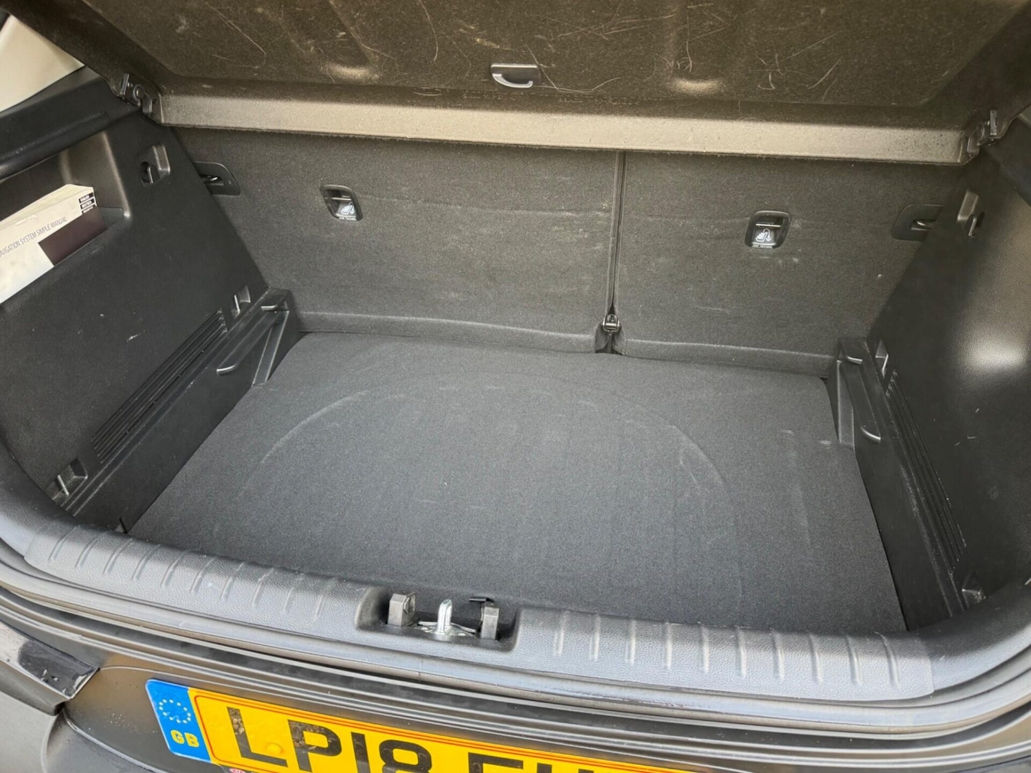 Used Kia Stonic 2018 for sale - 76594897: Photo 27