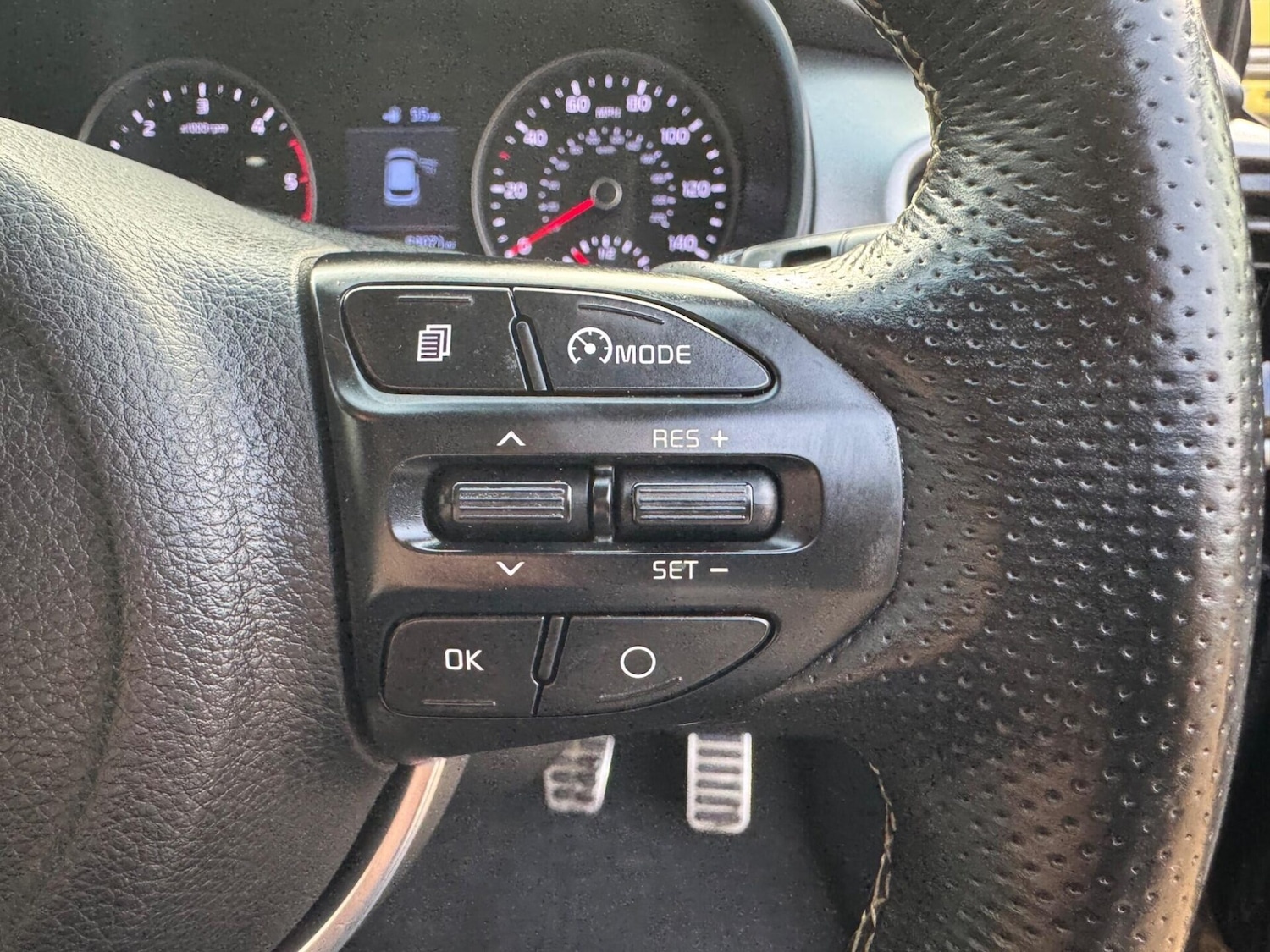 Used Kia Stonic 2018 for sale - 76594897: Photo 32