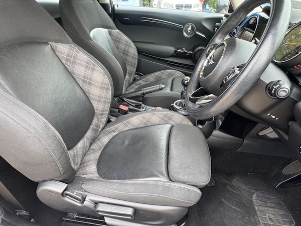 Used MINI Hatch 2017 for sale - 76288724: Photo 24