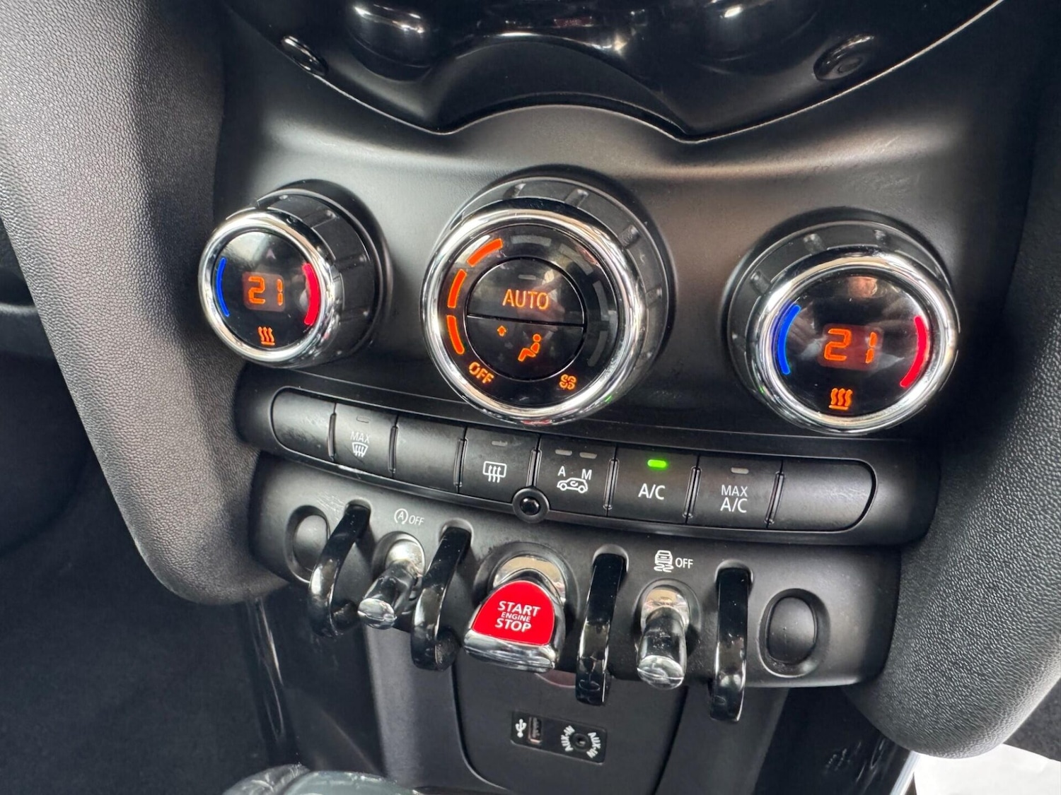 Used MINI Hatch 2015 for sale - 77729159: Photo 36