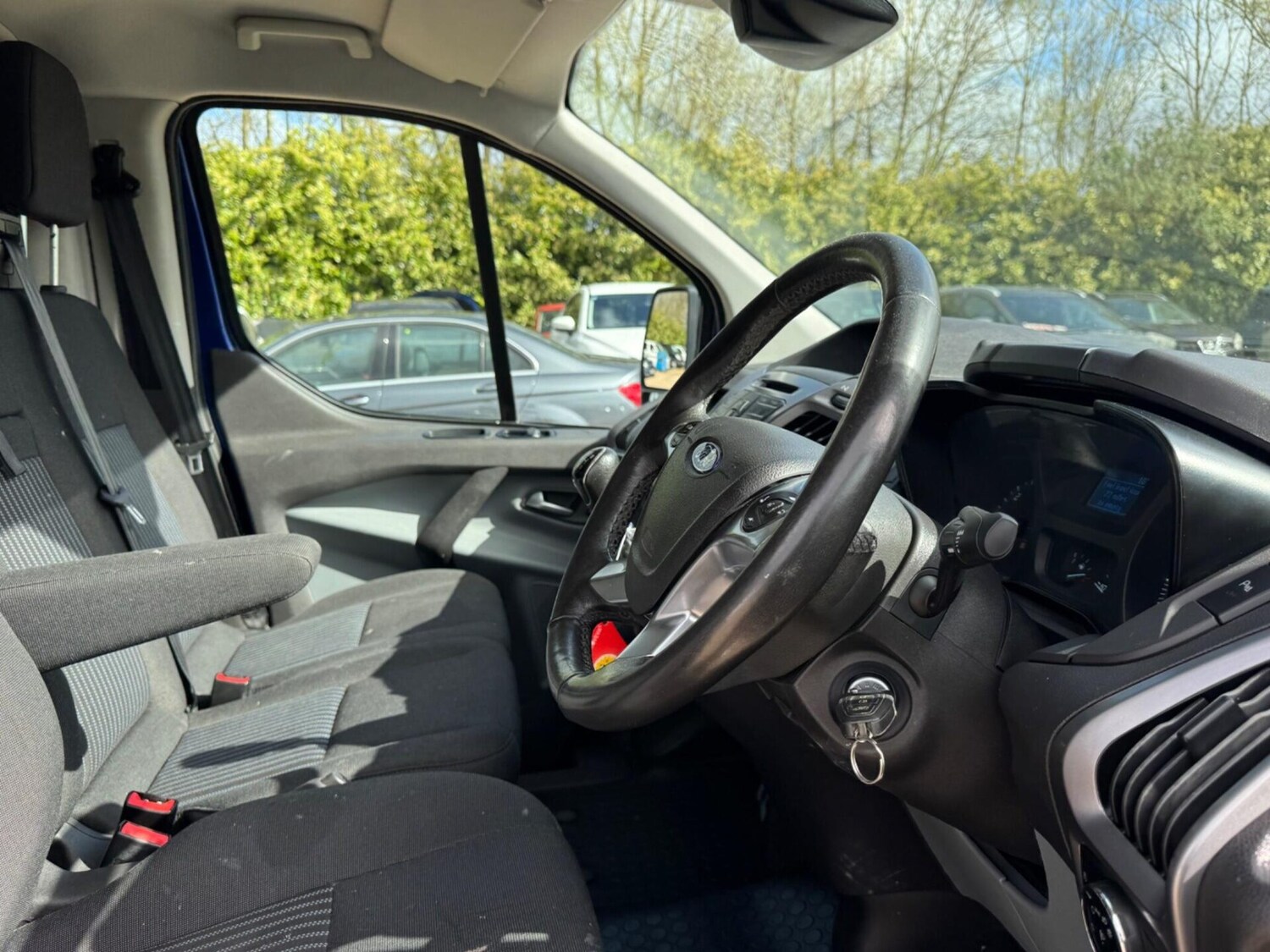 Used Ford Transit Custom 2017 for sale - 78066239: Photo 32