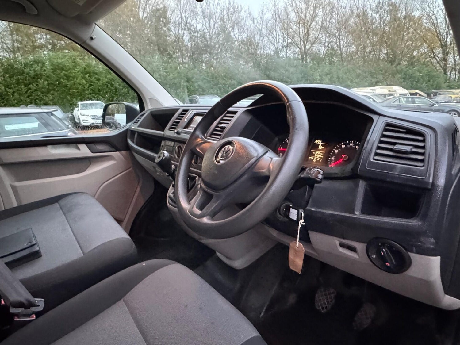 Used Volkswagen Transporter 2016 for sale - 76581305: Photo 32