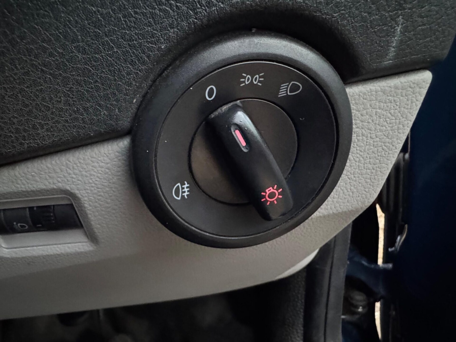 Used Volkswagen Transporter 2016 for sale - 76581305: Photo 42