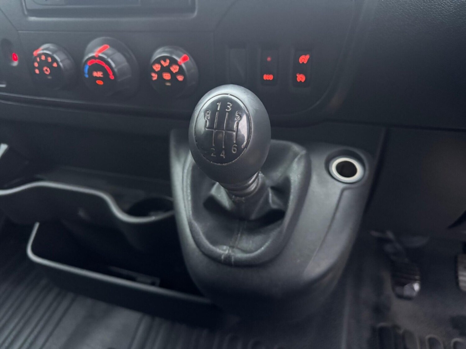 Used Nissan NV400 2019 for sale - 77350005: Photo 50