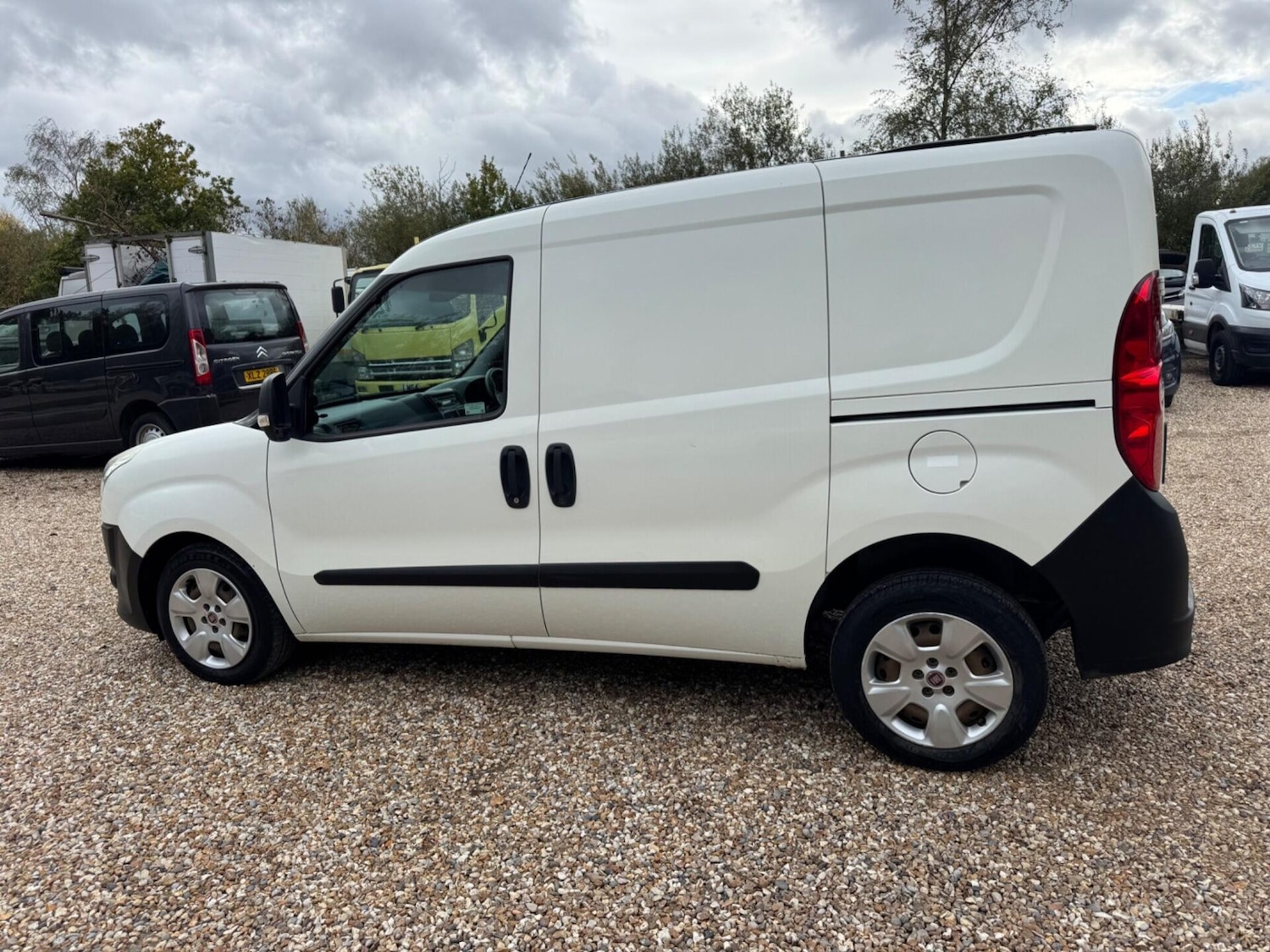 Used Fiat Doblo 2015 for sale - 76331171: Photo 16