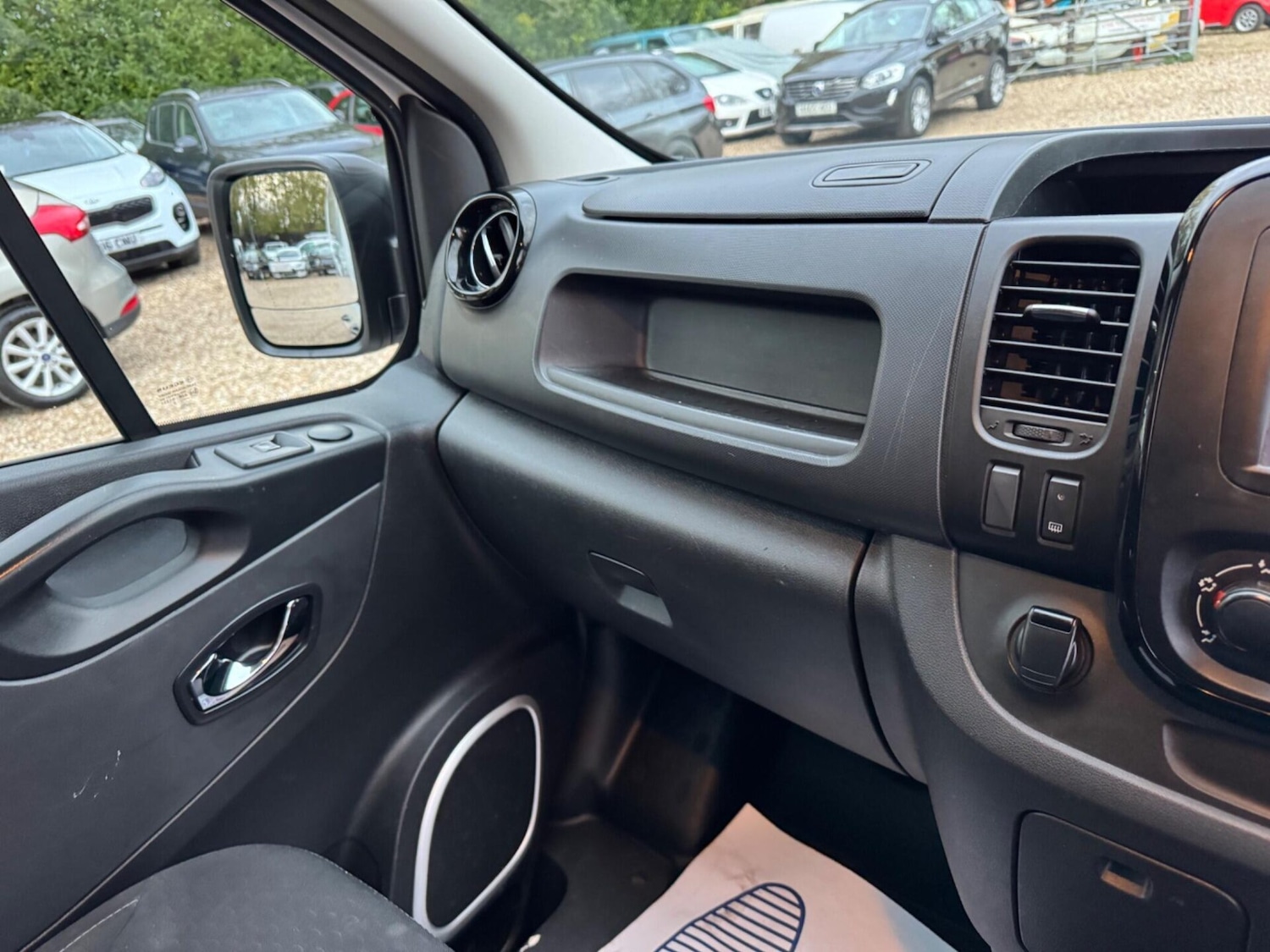 Used Vauxhall Vivaro 2019 for sale - 76685620: Photo 56