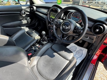 Used MINI Hatch 2017 for sale - 78467003: Photo
